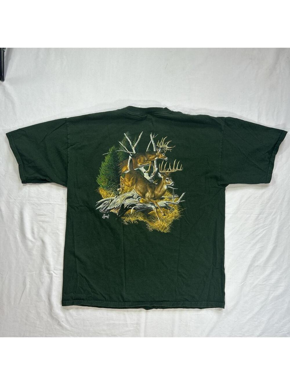 Vintage Y2L Al Agnew deer graphic pocket t-shirt.